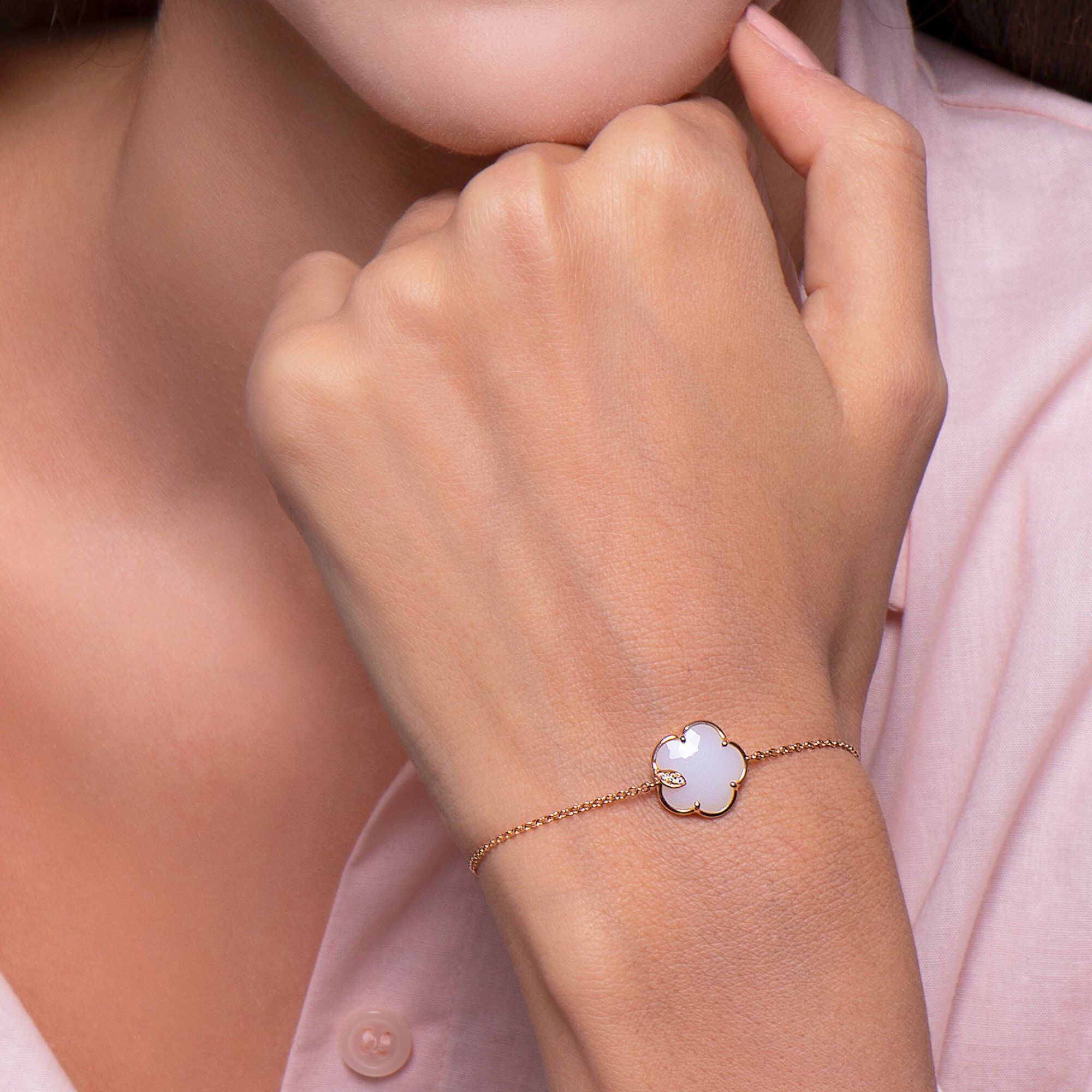 Petit Joli Rose Gold White Agate and Diamond Bracelet Pasquale Bruni 16143R